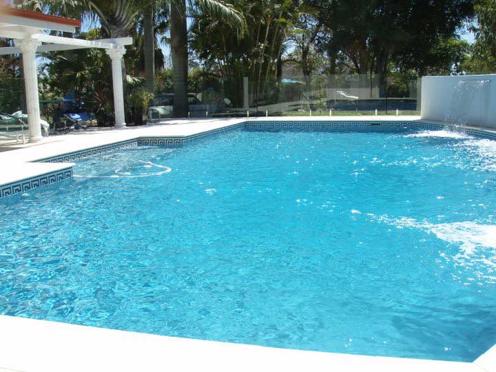 Pool with water features